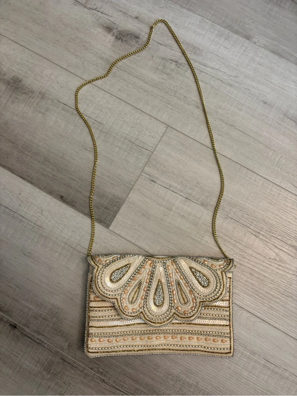 Lulus Beaded Art Deco Evening Clutch Crossbody Champagne Gold Sequin